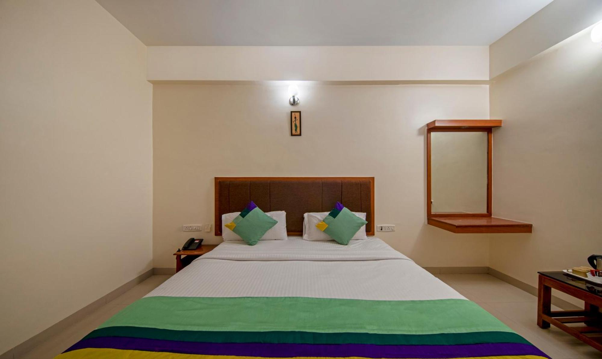 Treebo Sam Residency Hotel Kojambuttúr Kültér fotó