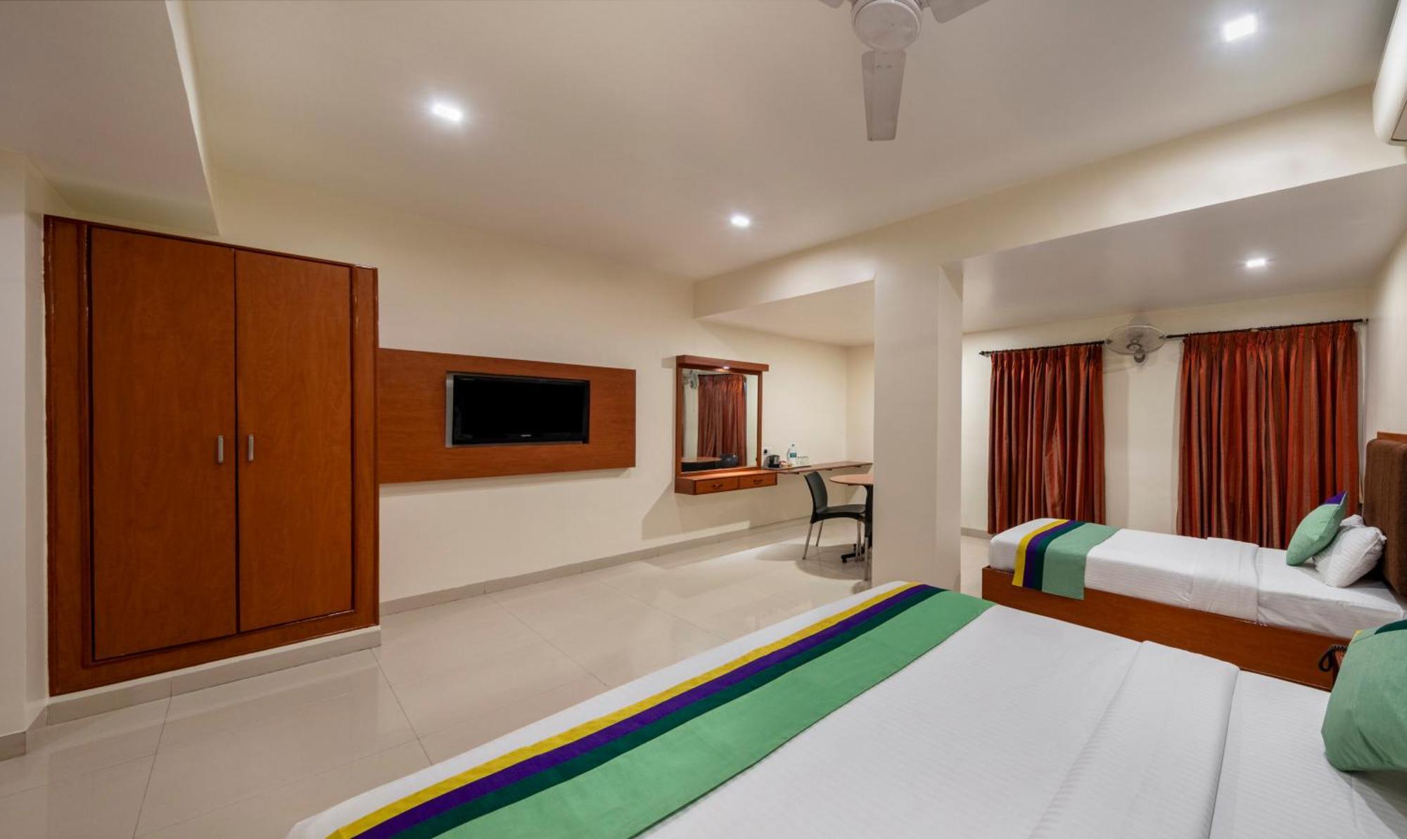 Treebo Sam Residency Hotel Kojambuttúr Kültér fotó
