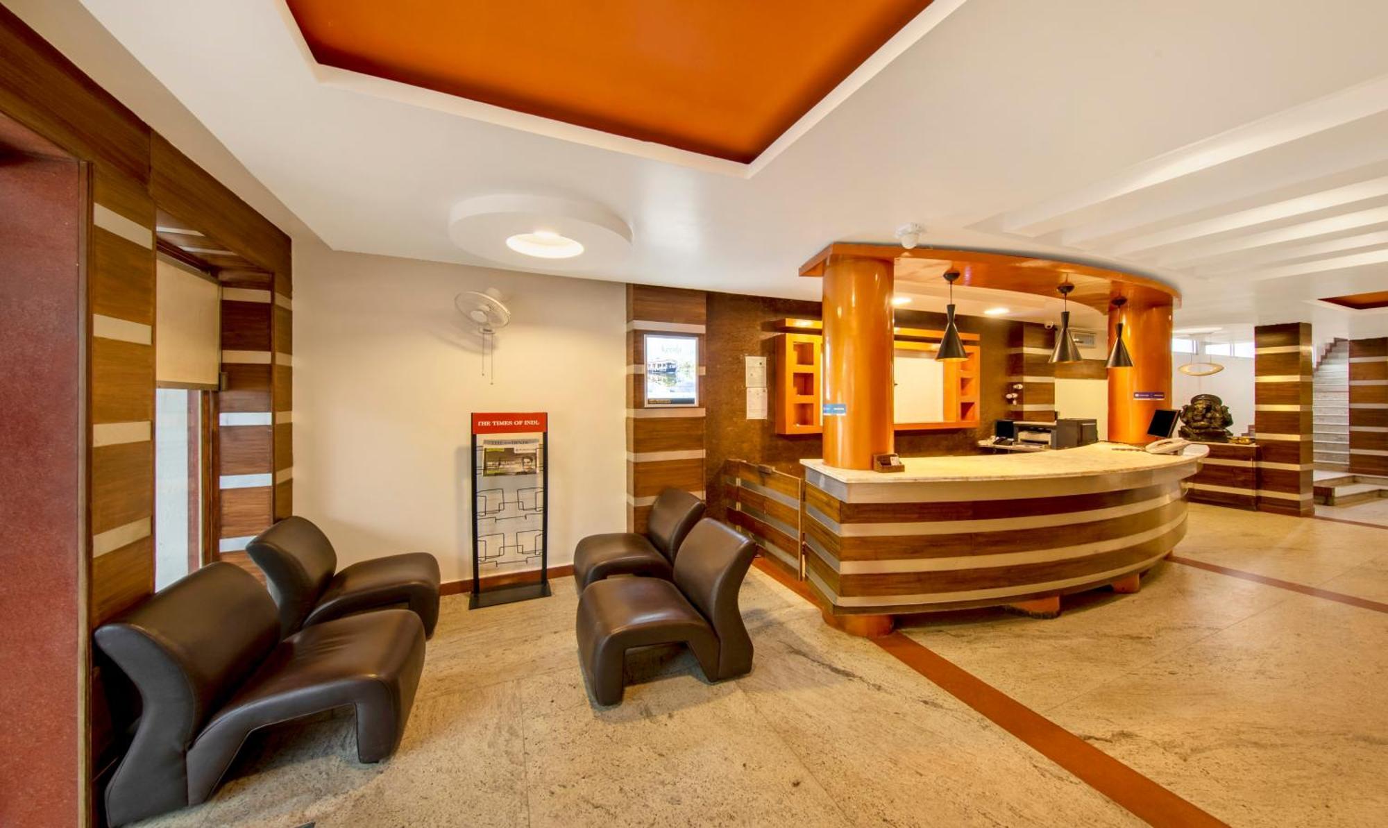 Treebo Sam Residency Hotel Kojambuttúr Kültér fotó